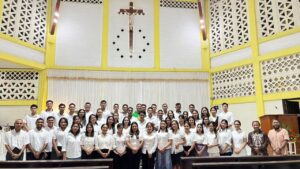 RD Apolonius Dora Lantik Pengurus OMK Paroki Santo Yoseph Naikoten Periode 2026–2029